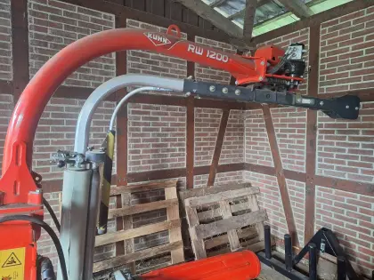 Kuhn Rundballenwickler RW 1200-C