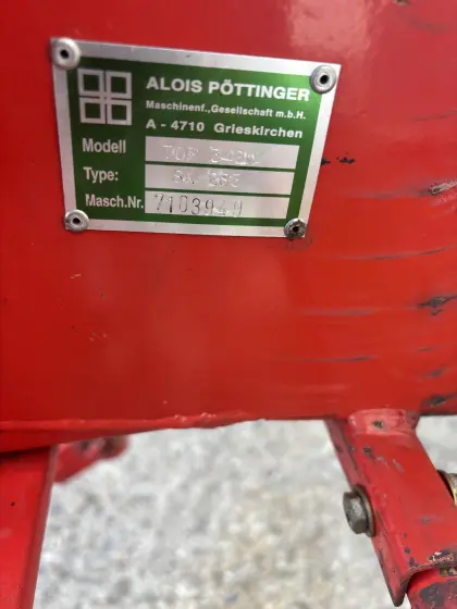 Pöttinger Kreiselschwader TOP 340N