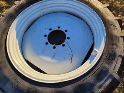 Steyr 8080 Hinterreifen