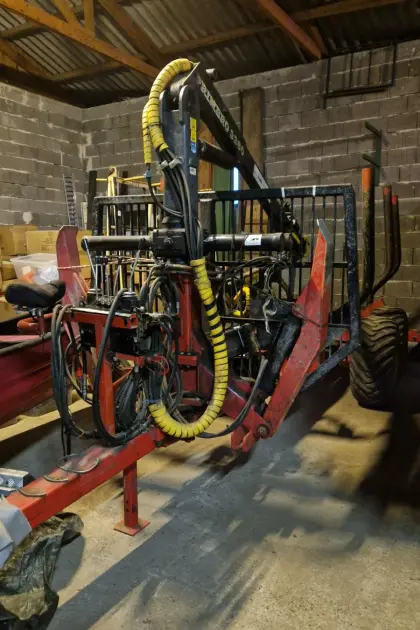 Rückewagen 8t Kran 6,3m