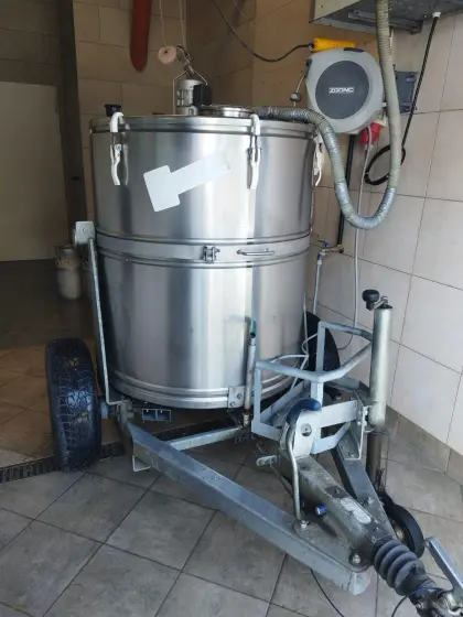 Milchtank mit Kühlaggregat Westfalia Typ 580