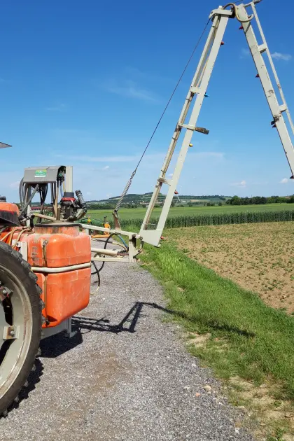 Verkaufe Jessernigg-Feldspritze 650 l, 12 m AB, hydr. klappbar