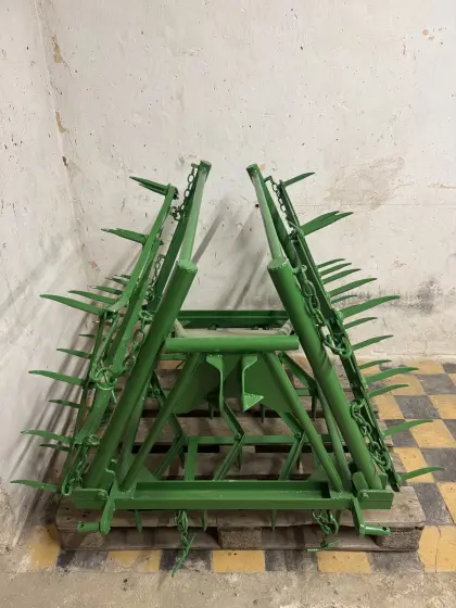 Landmaschine Egge 3-flügelig