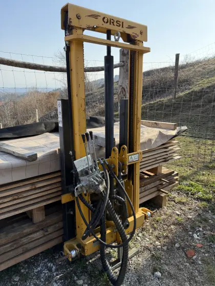 Heckstapler Orsi mit Seitenverschub