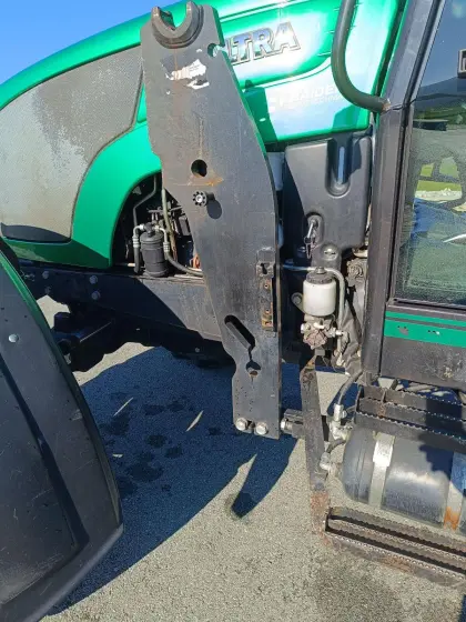 Frontlader-Konsole Quicke für Valtra A-Serie