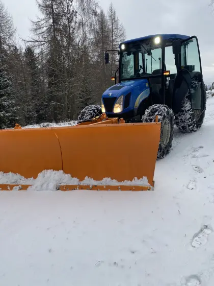 Traktor New Holland TN 70 NA