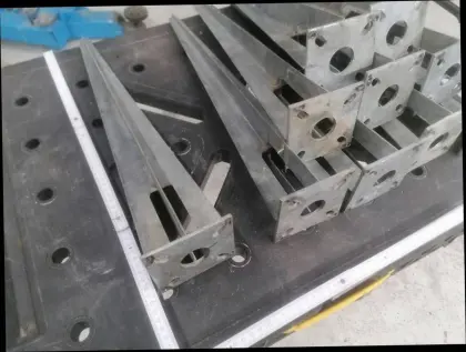 6 Stk. Einschlagbodenhülsen