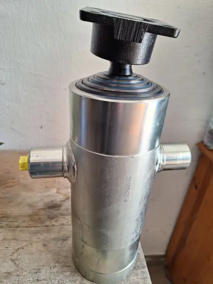 Kippzylinder Kipperpresse