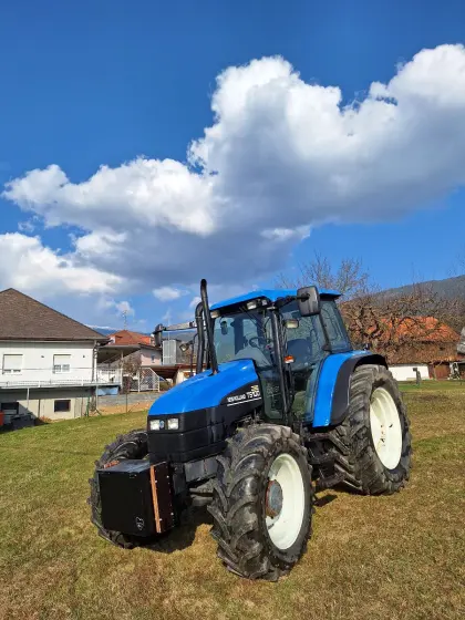 New Holland TS 100
