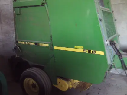 Presse John Deere 550