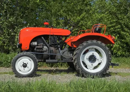 Steyr T86 mit Wendegetriebe