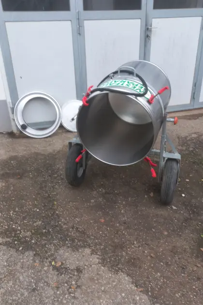 Milchtank 160 l mit Transportwagerl Westfalia