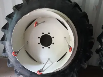 Zwillingsräder 13.6R38