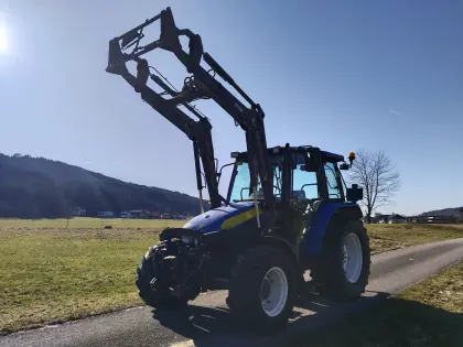 New Holland TL70