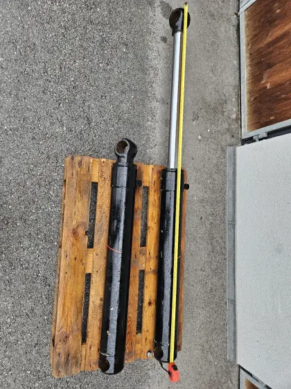 Doppelwirkender Hydraulikzylinder