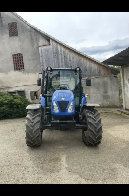 New Holland T4 75s