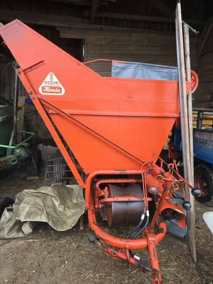 Epple Hassia KRB Kartoffelvollernter