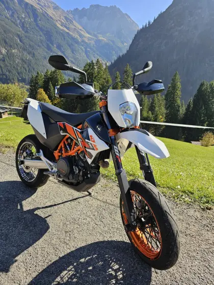KTM SMCR 690