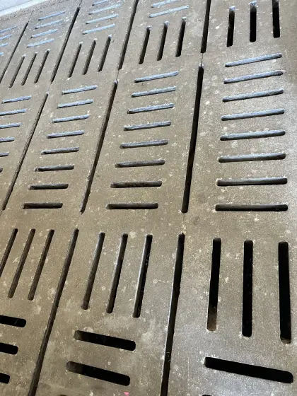 Max Lochboden Rinderspalten