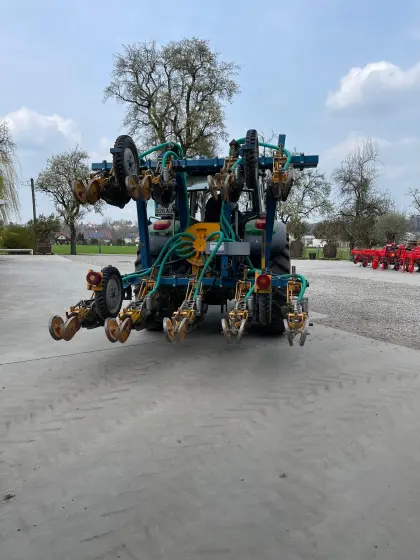 Kleine Multicorn Duo Syncrodrive Mulchsaat