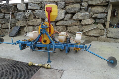 Maissetzgerät Kleine Multicorn DP 4-reihig