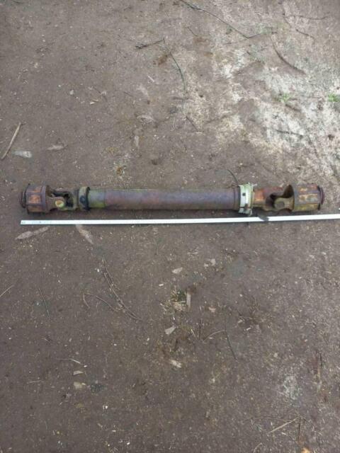 Defekte Gelenkwelle, ca. 1 m lang