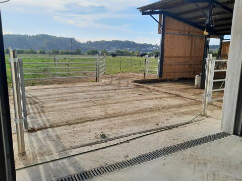 Verkaufe Metallvordach ohne Holz