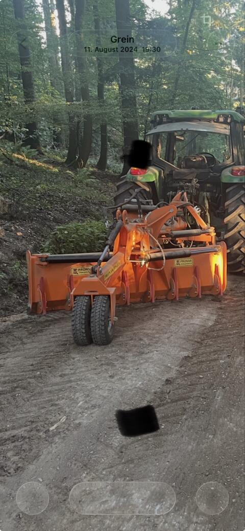 Grader Pronar