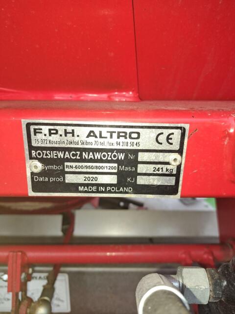 Düngerstreuer Stecro