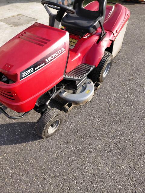 Rasentraktor Honda HF2213H