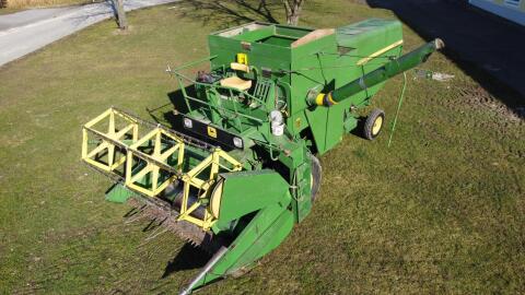 John Deere Mähdrescher 942