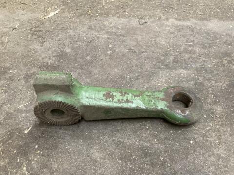 Zugöse mit Verzahnung