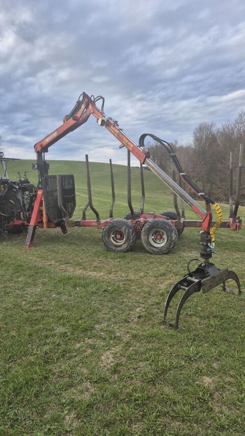 Patu 8 HD mit 597 Kran