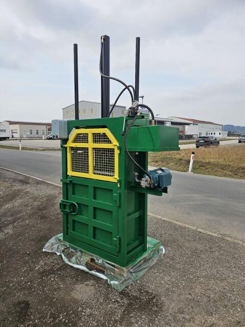 Müll, Kartonpresse 10 t