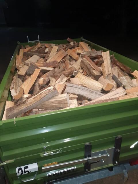 Brennholz (1 m, 50 cm, 33 cm, 25 cm)