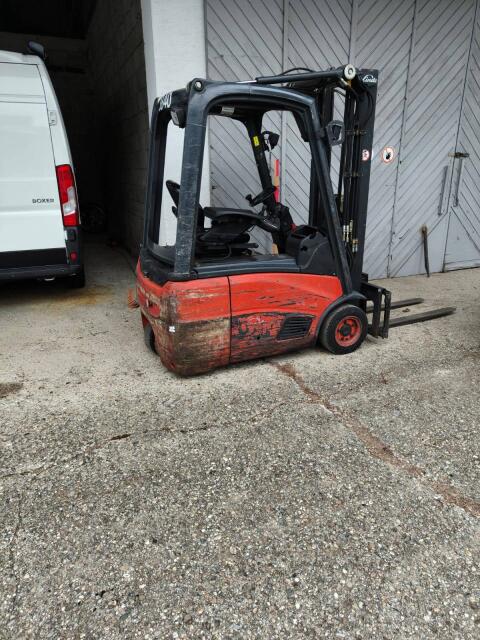 Linde Stapler inkl. Ladegerät