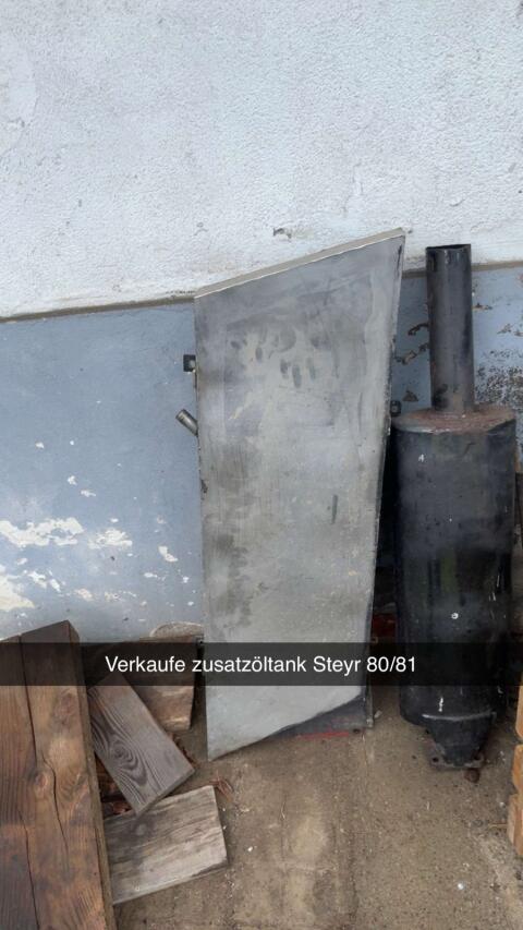 Zusatzöltank Steyr 8060-8130