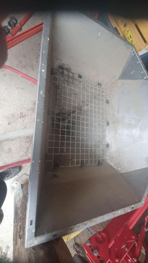 Salzstreuer, Mineraldüngerstreuer