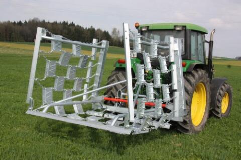 Suche Wölfleder Wiesenegge