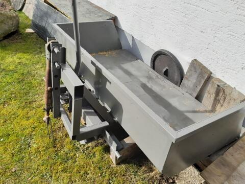 Erdschaufel für Traktor