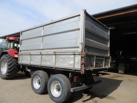 Tandem 3Seiten Kipper mit Getreideaufbau
