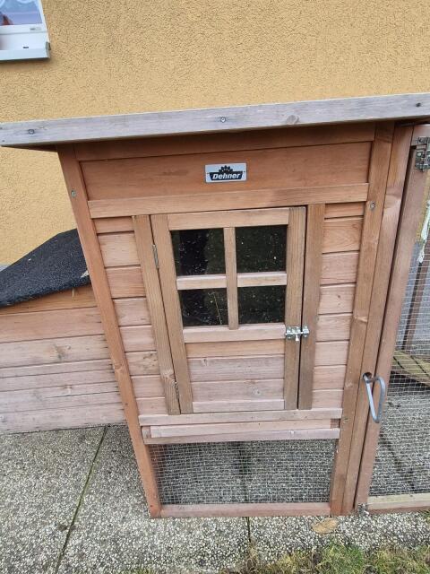 Hühnerstall mit Auslauf