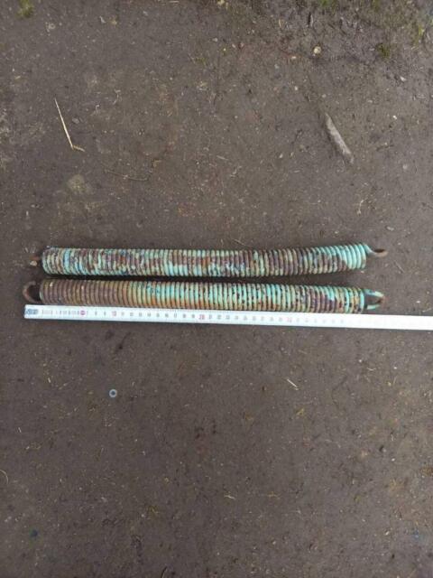 2 Pick-up Ladewagenfedern Lely