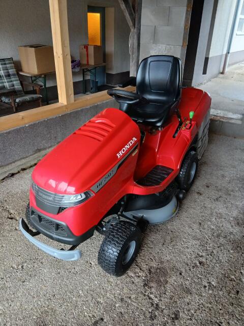 Honda Rasentraktor HF2417