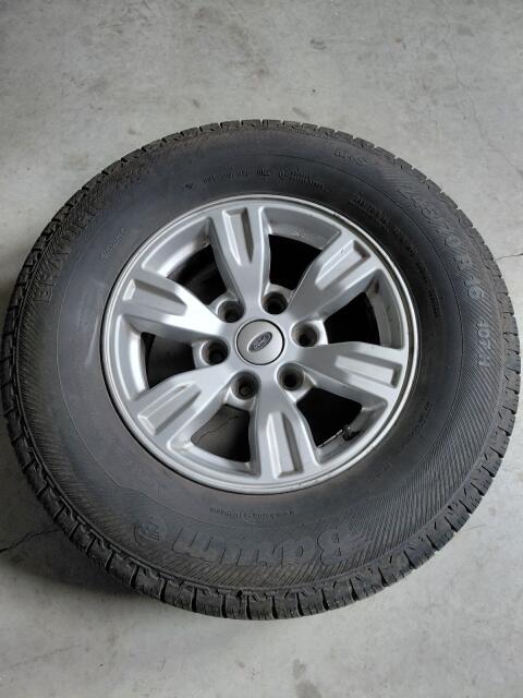 Barum Bravuris 4x4 Kompletträder