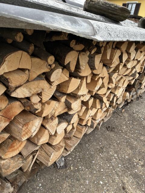 Buchenbrennholz Ofenfertig