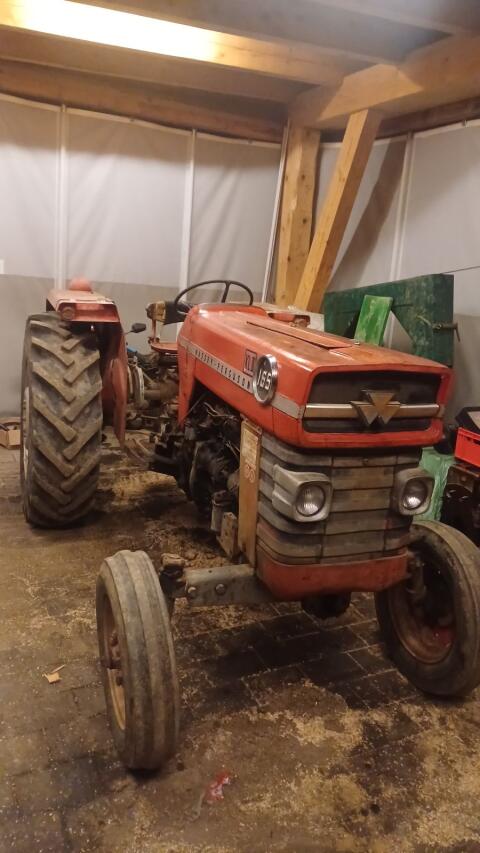 Massey Ferguson 165