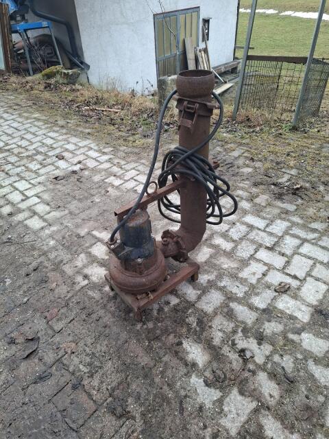 Tauchpumpe mit Schneidwerk