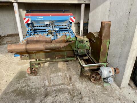 Standhäcksler, Esterer