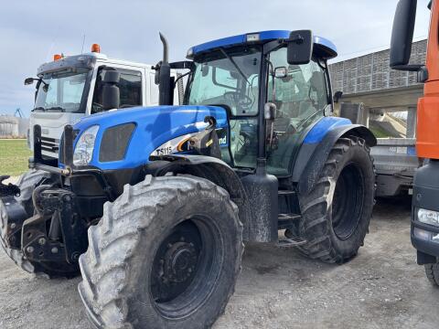 New Holland TS115A